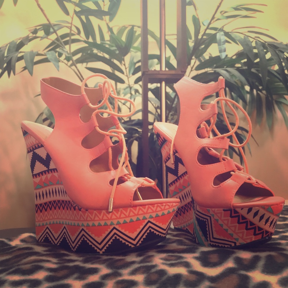 Never worn fashionable wedges!!